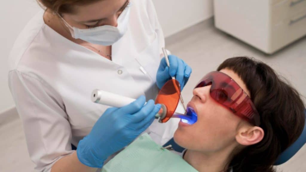 Scaling and polishing in Yishun